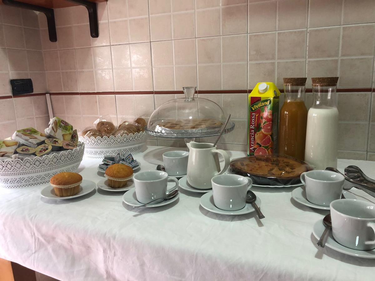 Partenope Legend B&B Napels Buitenkant foto