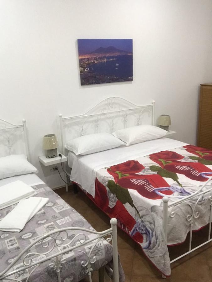 Partenope Legend B&B Napels Buitenkant foto